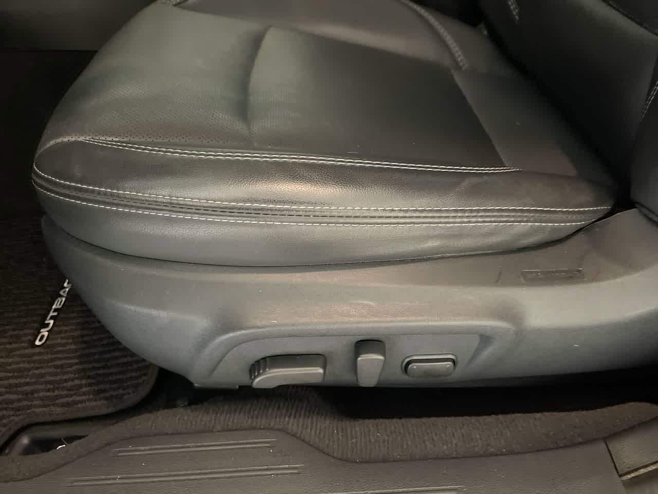 Thumbnail: 2019 Subaru Outback - 12