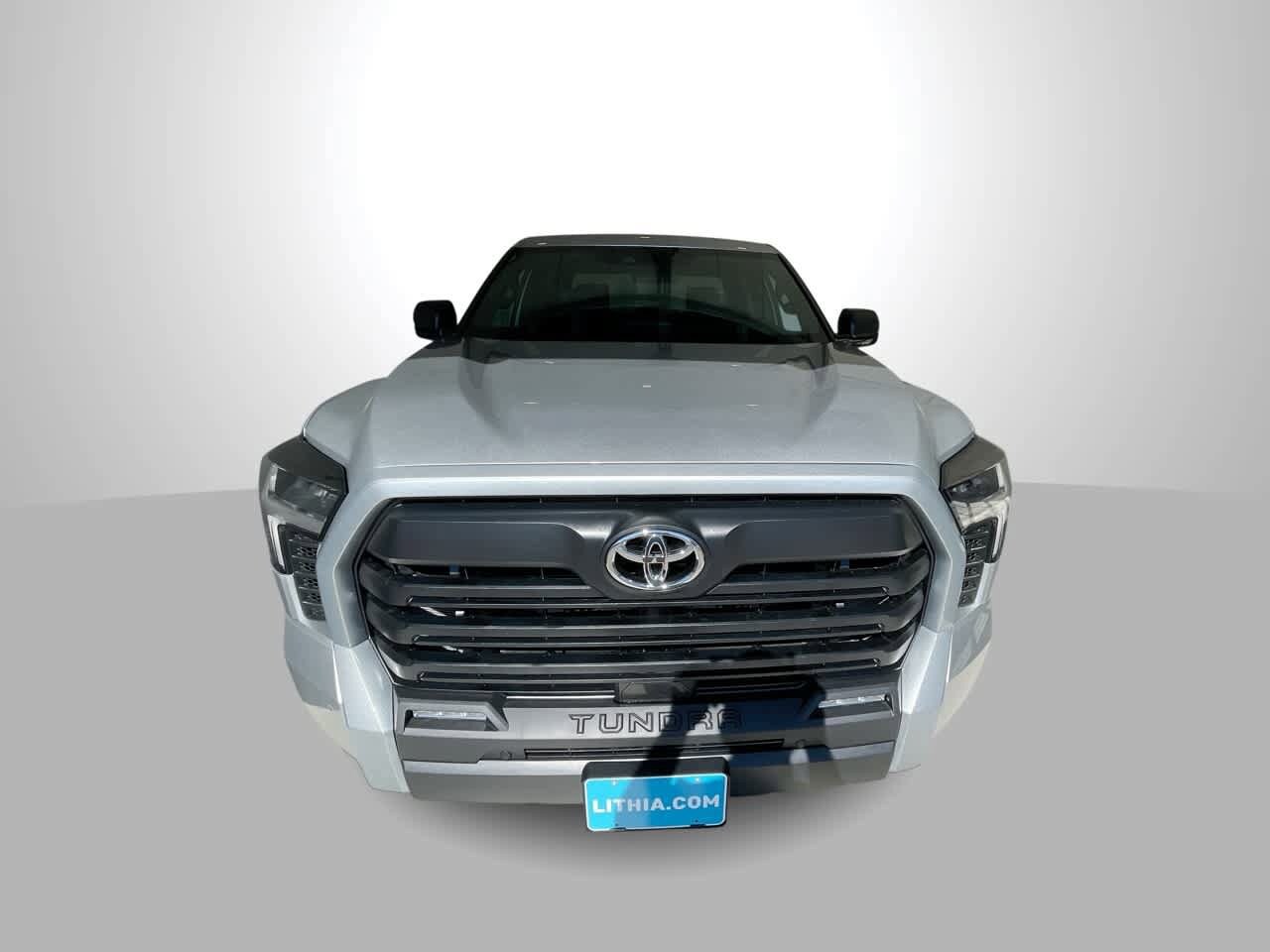 2025 Toyota Tundra SR5 CrewMax photo 3