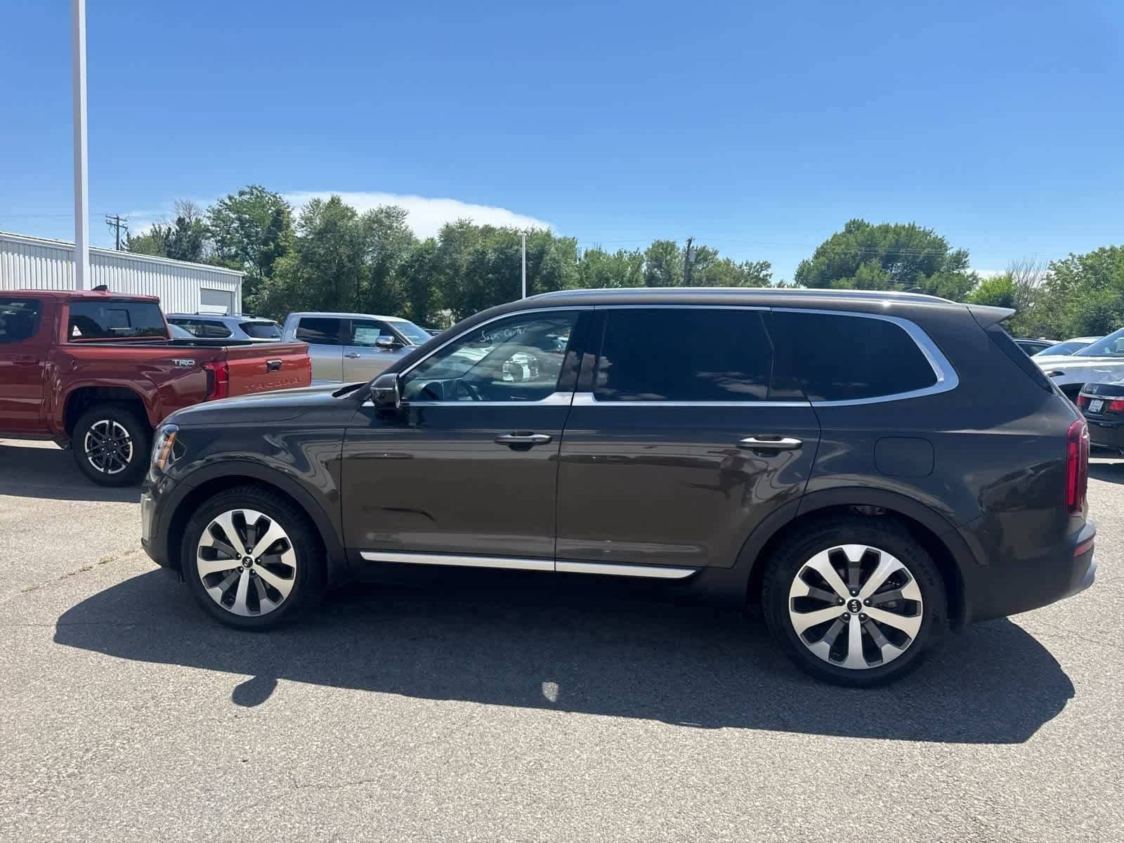 Thumbnail: 2021 Kia Telluride - 20