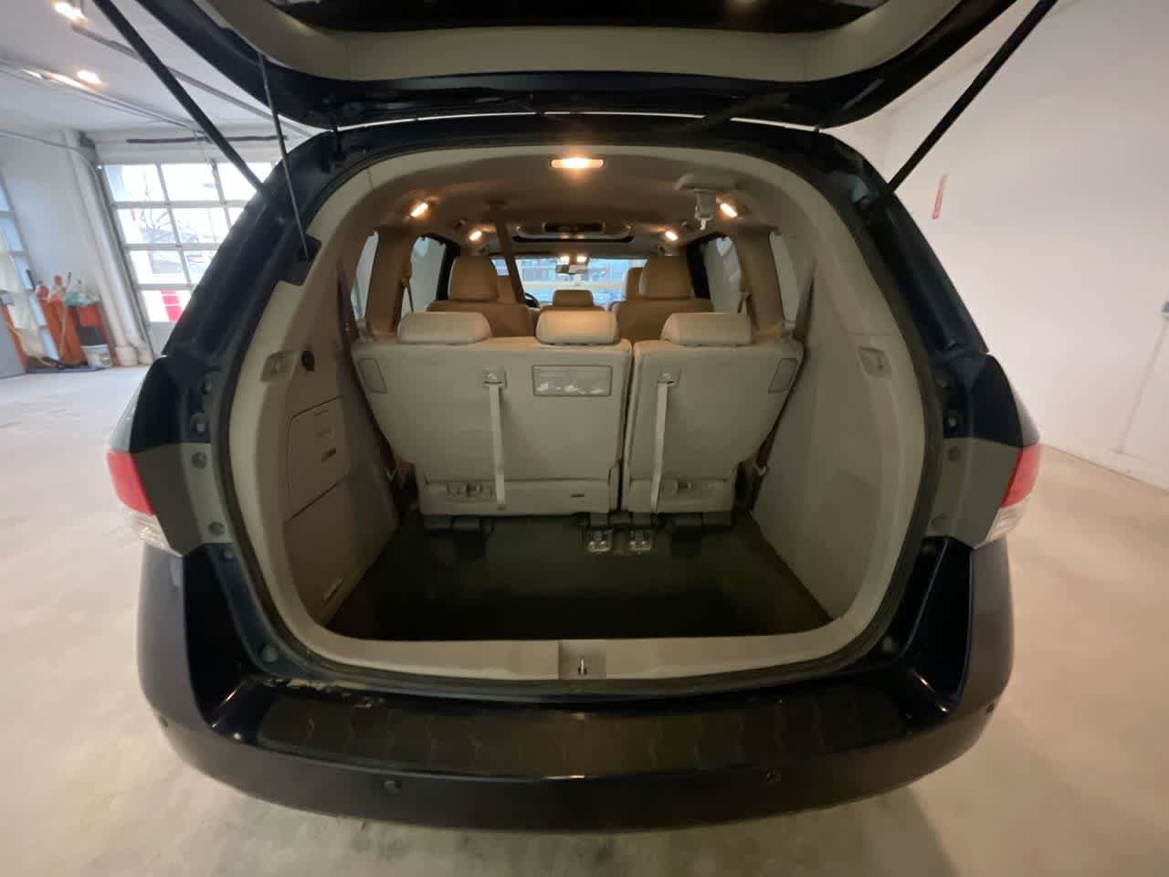 Thumbnail: 2016 Honda Odyssey - 25