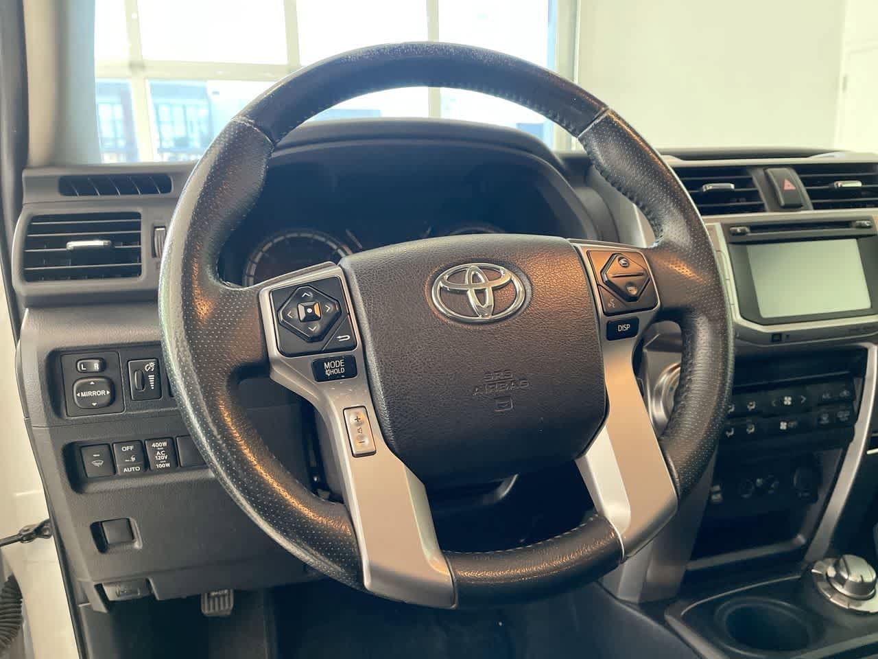 Thumbnail: 2016 Toyota 4Runner - 14