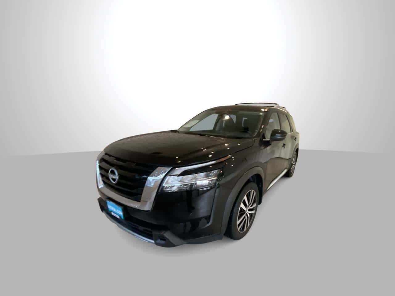 2024 Nissan Pathfinder Platinum photo 4