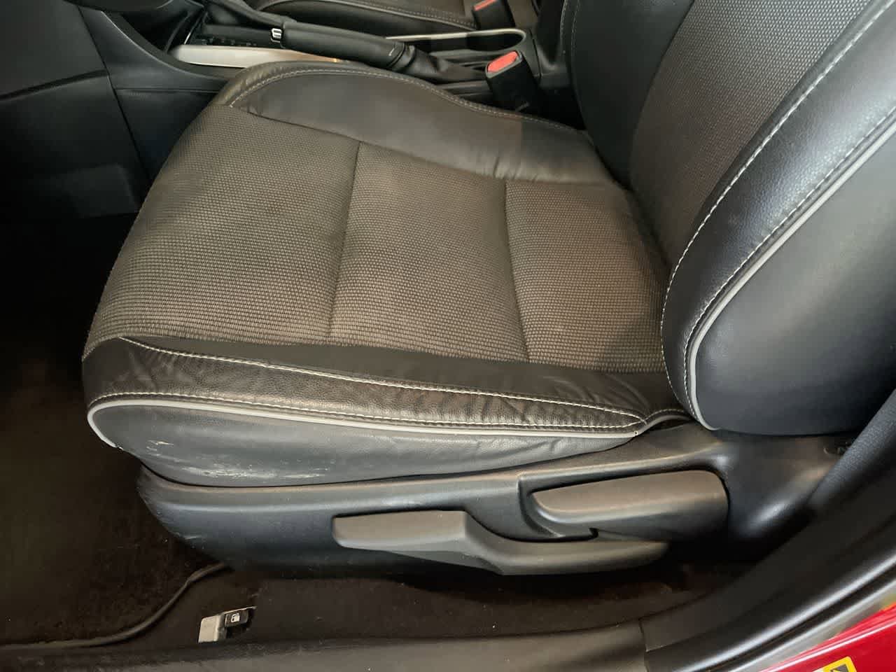 Thumbnail: 2014 Toyota Corolla - 12