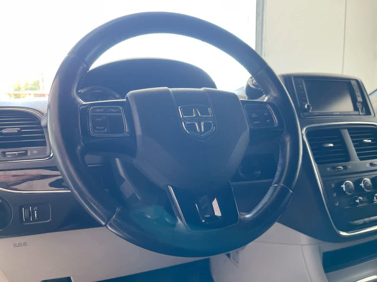 Thumbnail: 2019 Dodge Grand Caravan - 14