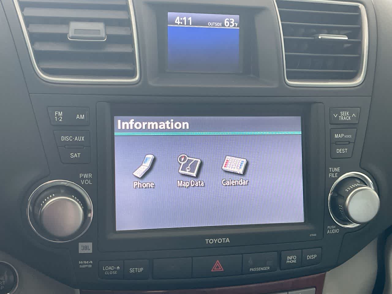 Thumbnail: 2011 Toyota Highlander - 16