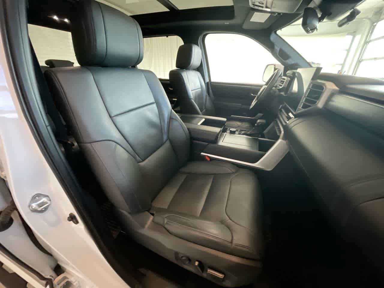 Thumbnail: 2025 Toyota Tundra - 25