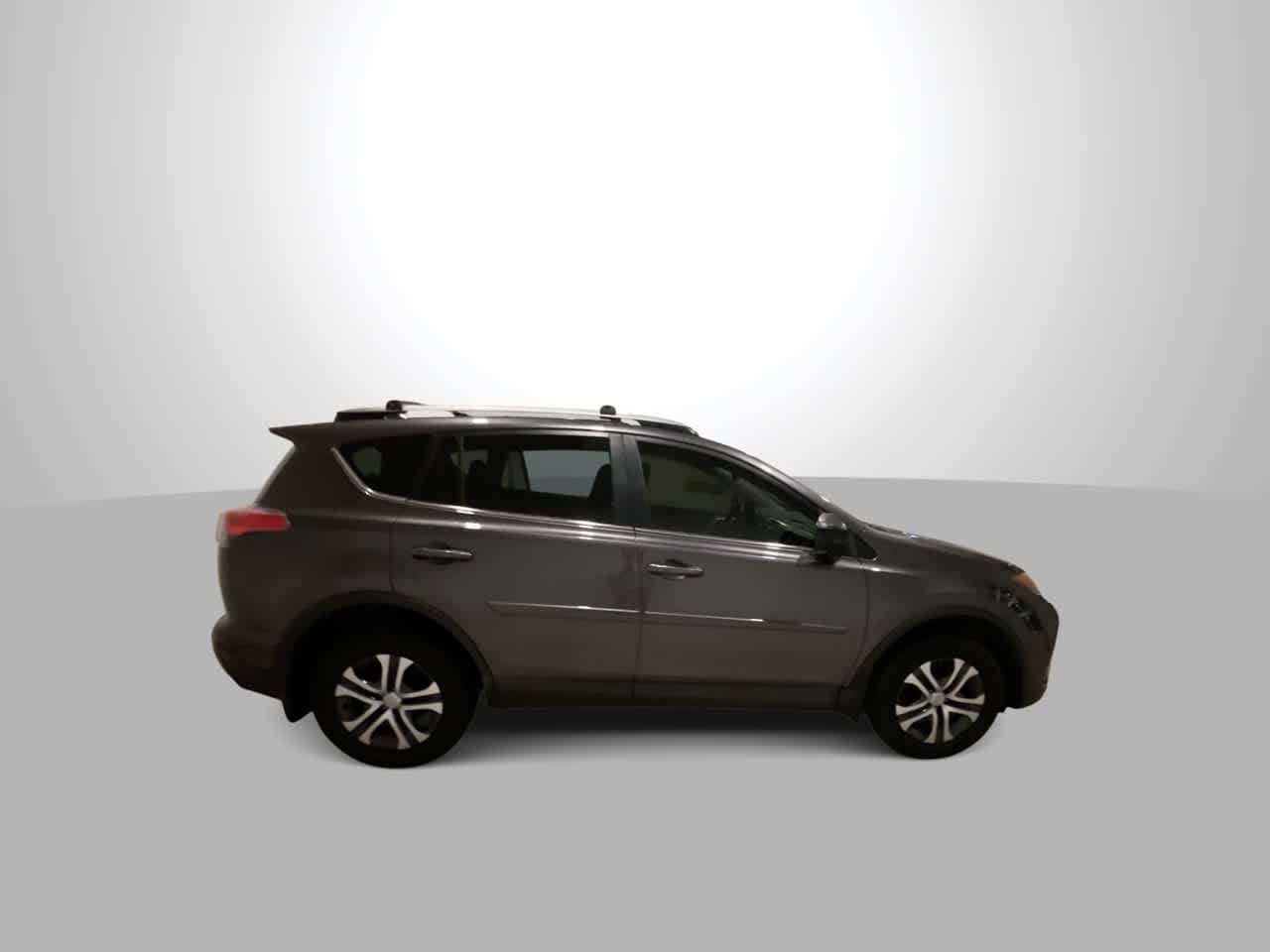 Thumbnail: 2017 Toyota RAV4 - 9