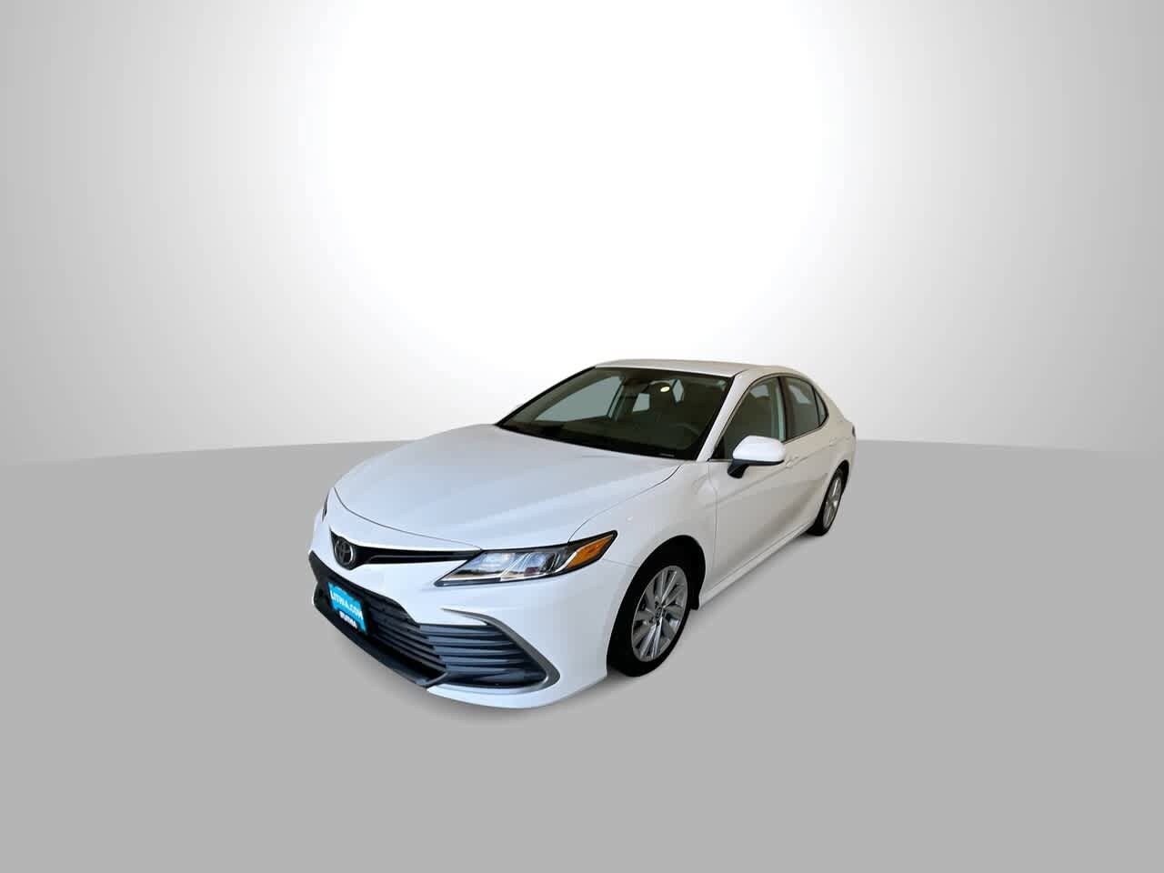 Thumbnail: 2023 Toyota Camry - 4