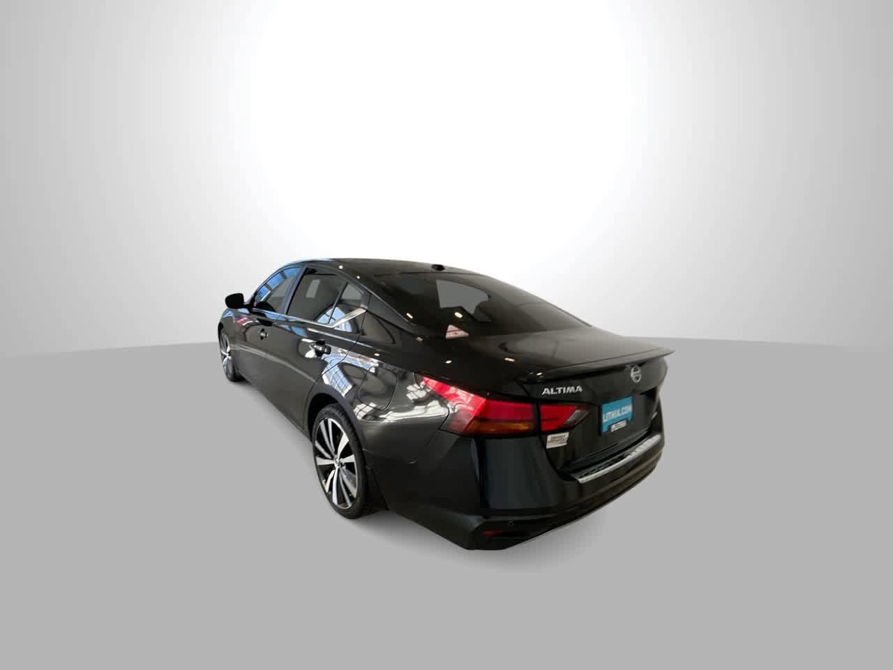 Thumbnail: 2022 Nissan Altima - 6