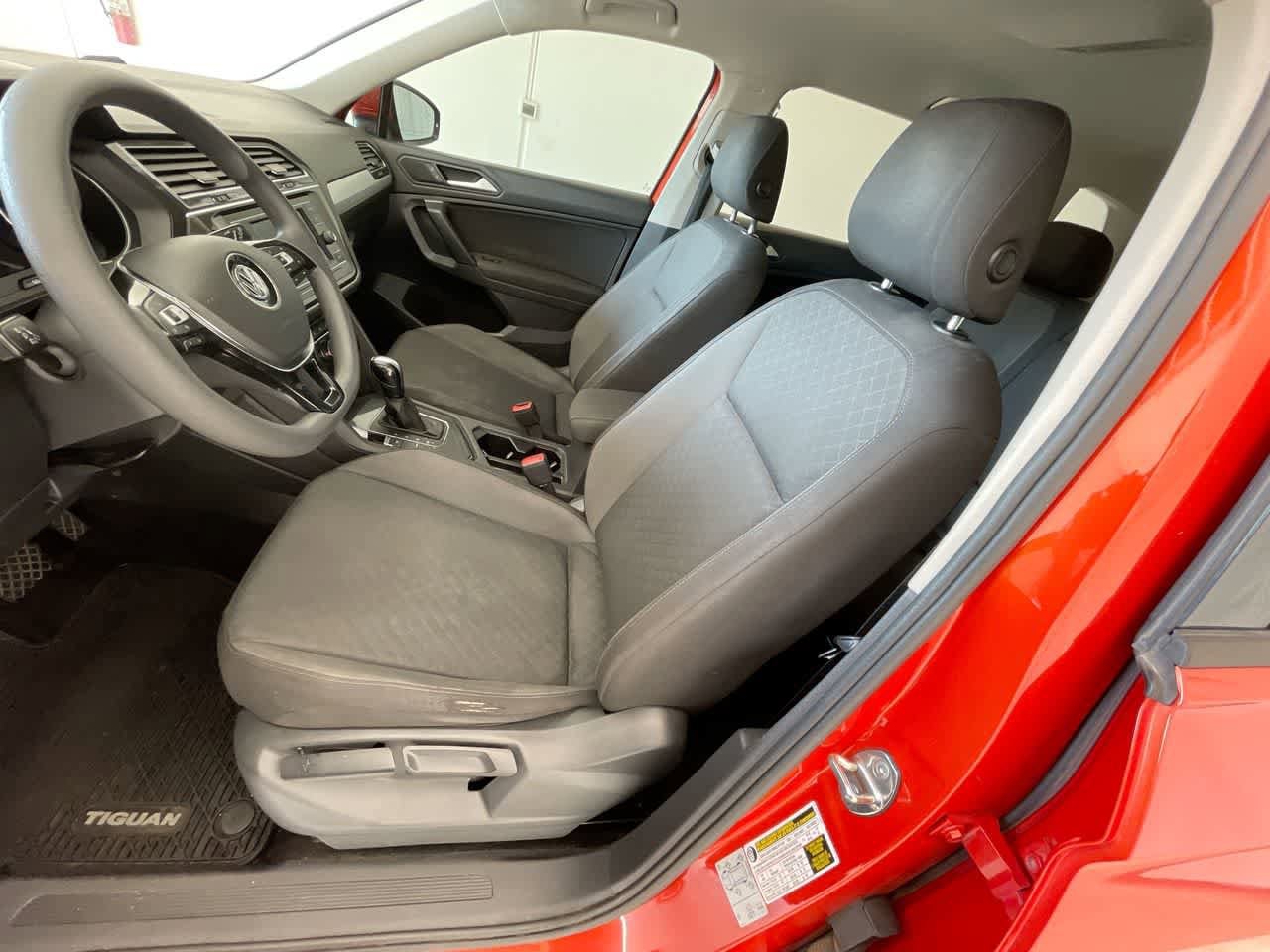 Thumbnail: 2019 Volkswagen Tiguan - 11