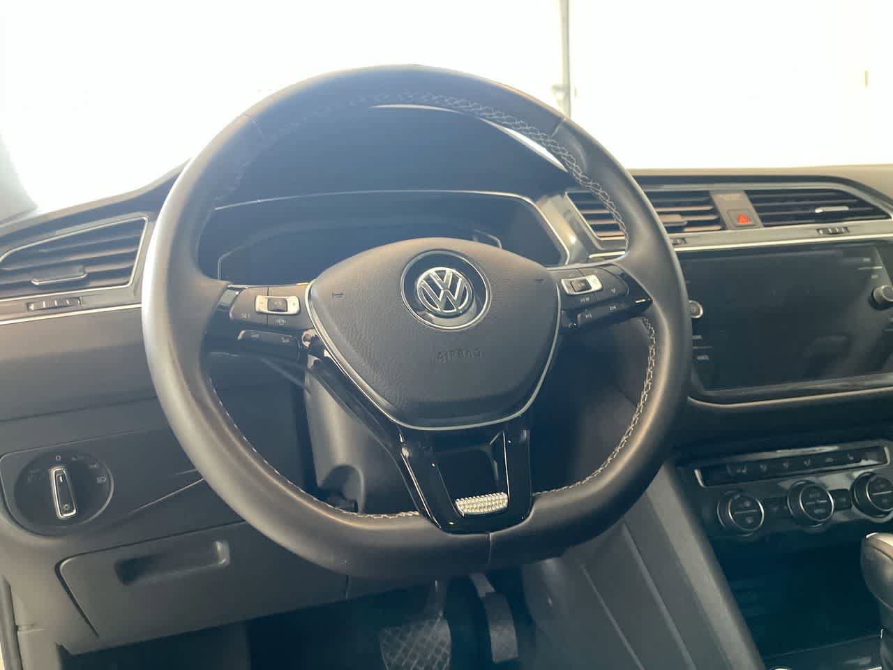 Thumbnail: 2021 Volkswagen Tiguan - 14