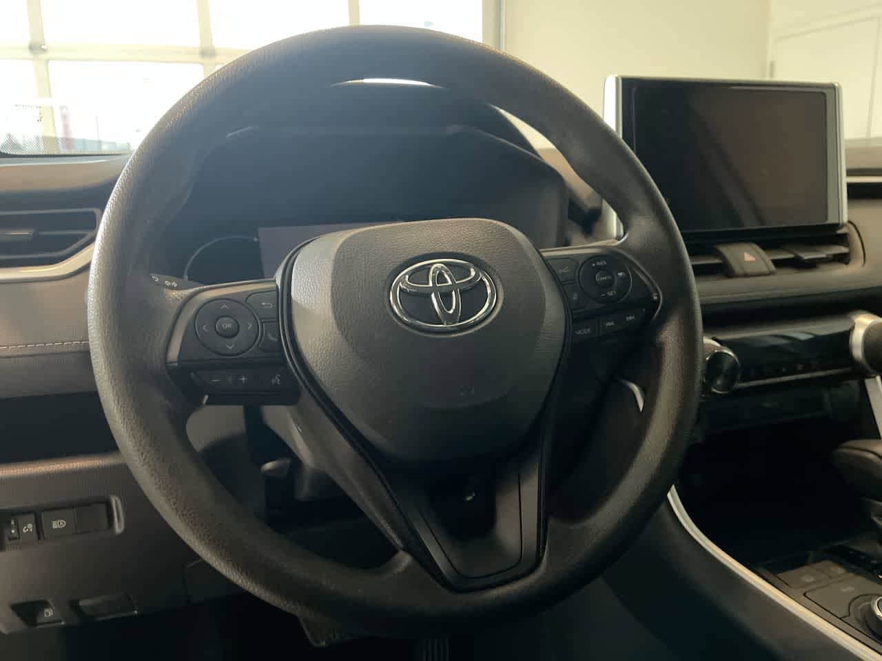 Thumbnail: 2025 Toyota RAV4 - 14