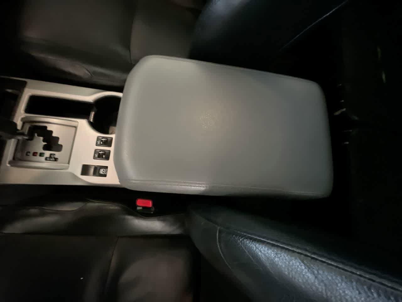 Thumbnail: 2013 Toyota 4Runner - 20