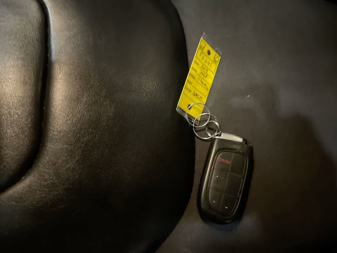 Thumbnail: 2019 Jeep Cherokee - 26