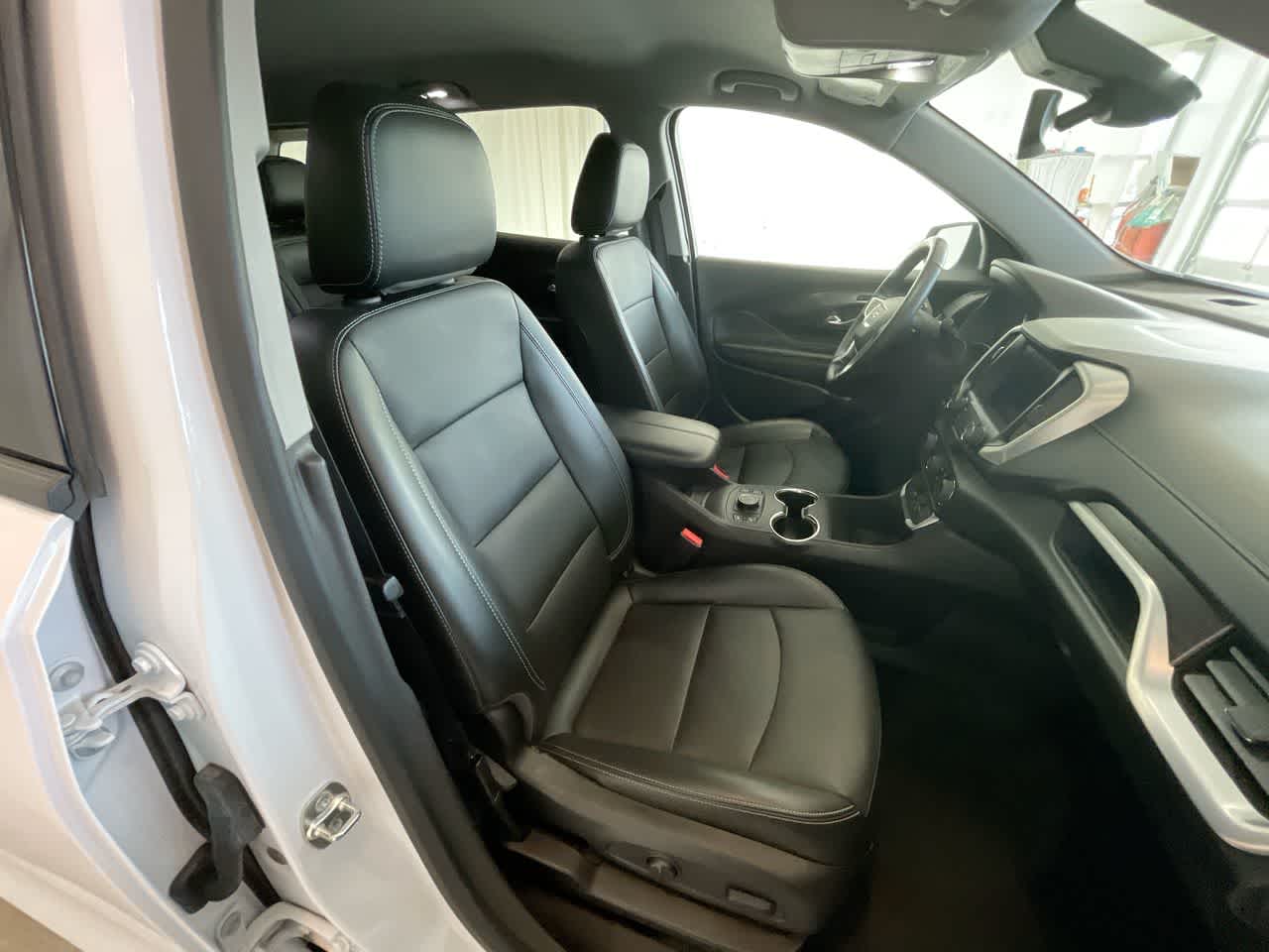 Thumbnail: 2024 GMC Terrain - 24