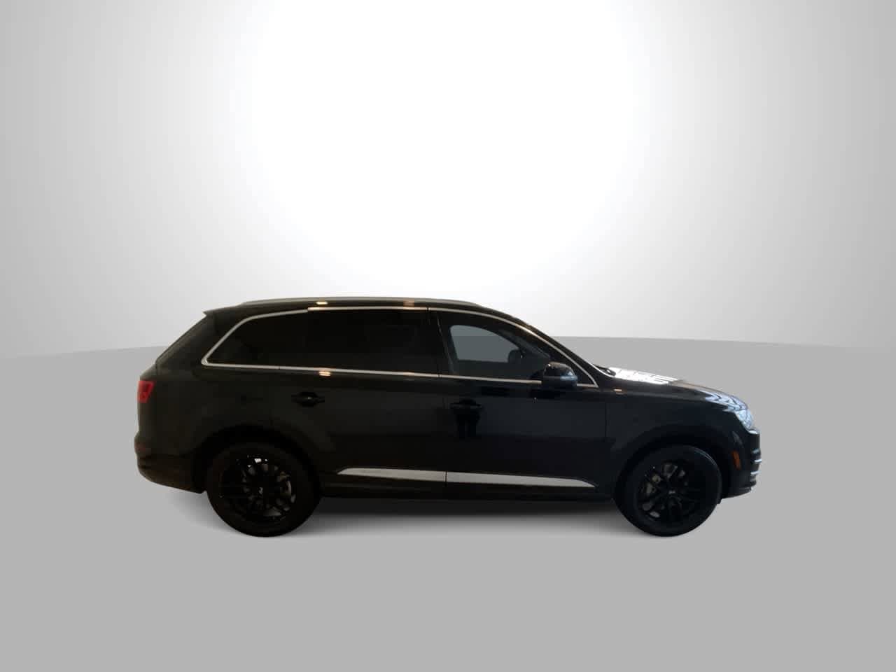 Thumbnail: 2019 Audi Q7 - 9