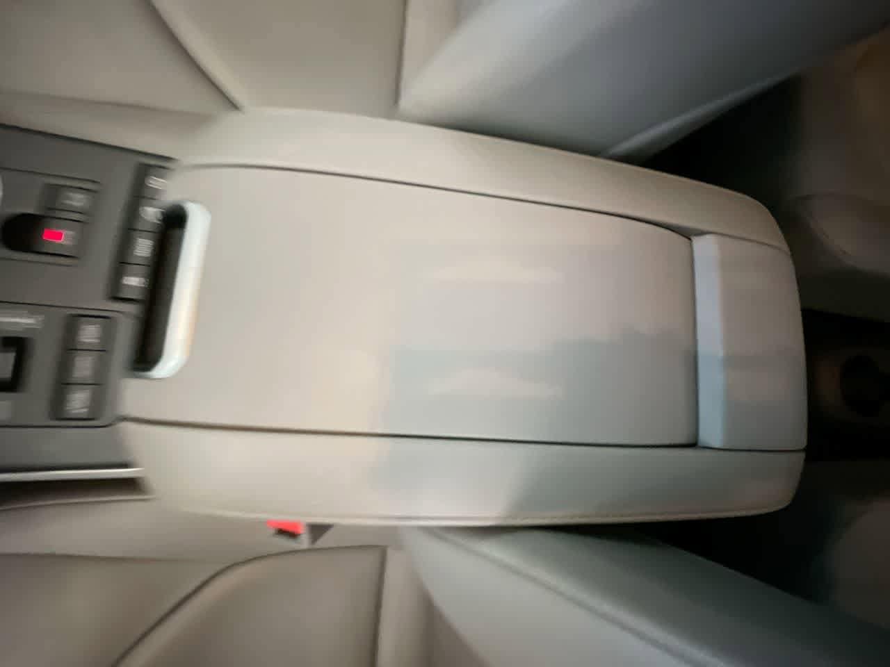 Thumbnail: 2020 Toyota Highlander - 21