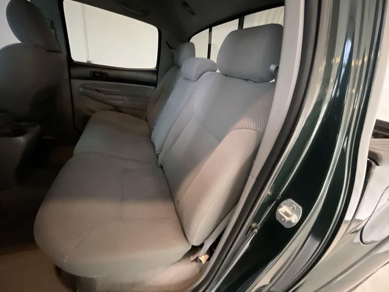 Thumbnail: 2011 Toyota Tacoma - 21