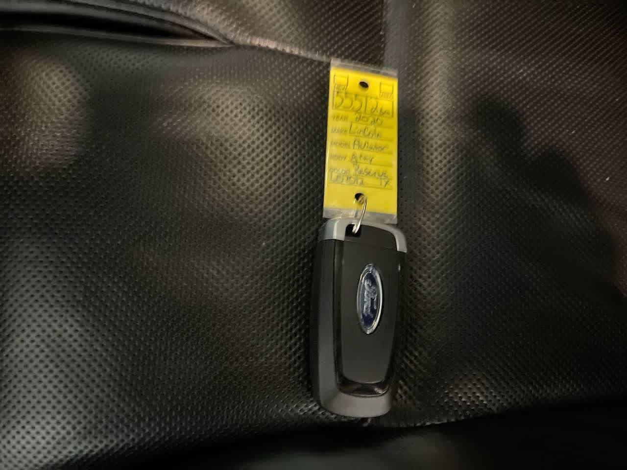 Thumbnail: 2020 Lincoln Aviator - 28