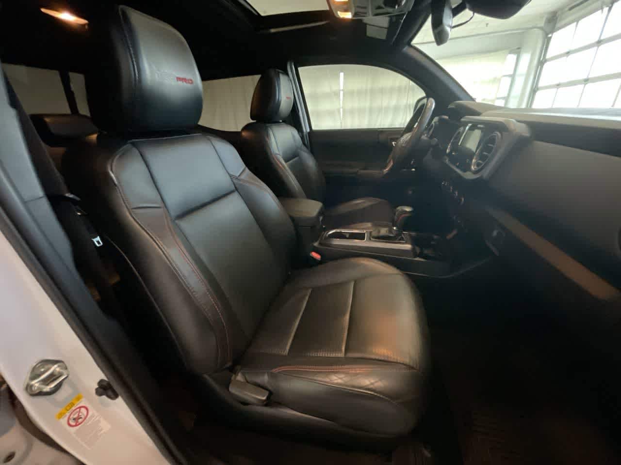 Thumbnail: 2019 Toyota Tacoma - 25