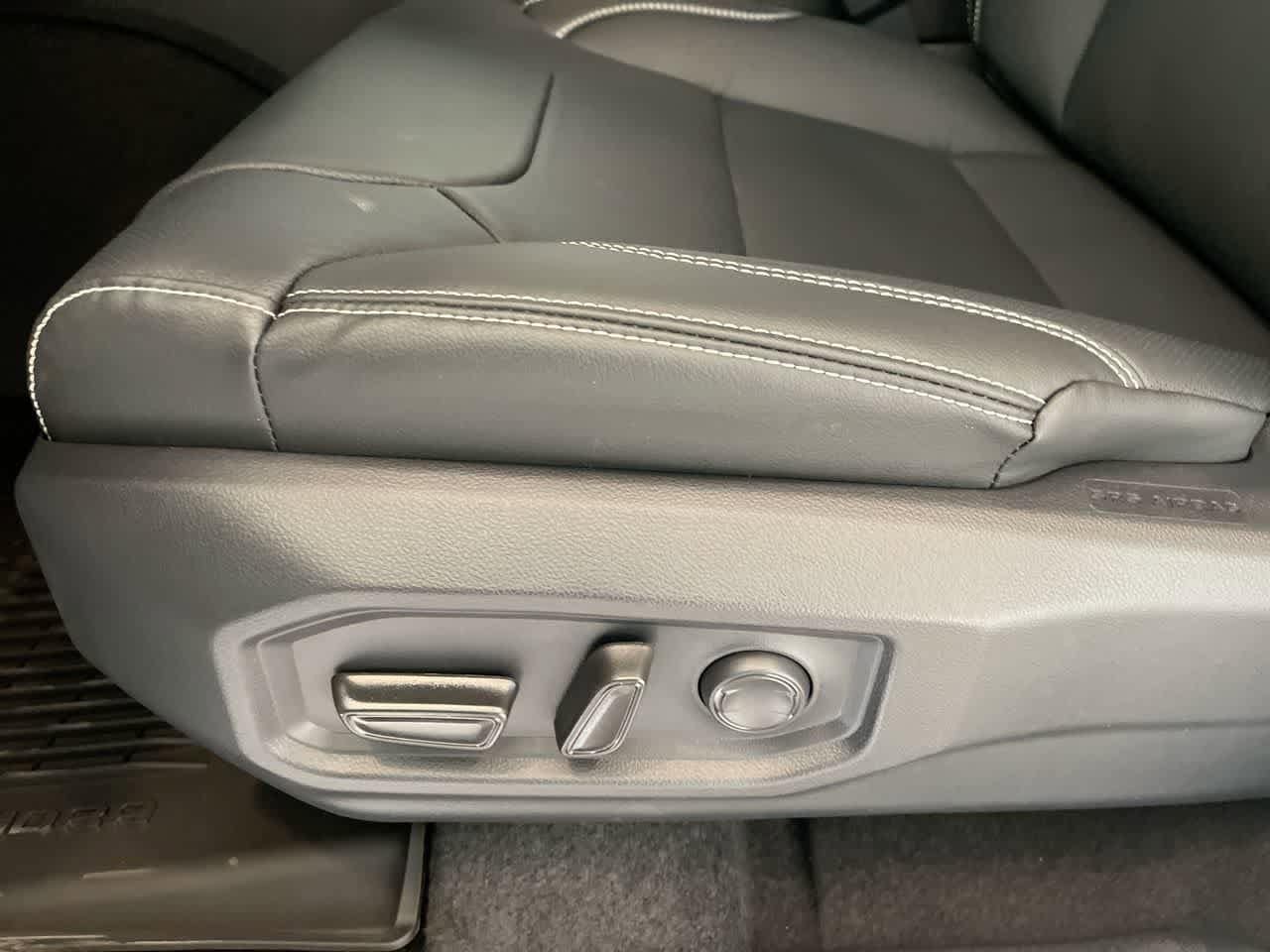 Thumbnail: 2026 Toyota Tundra - 12