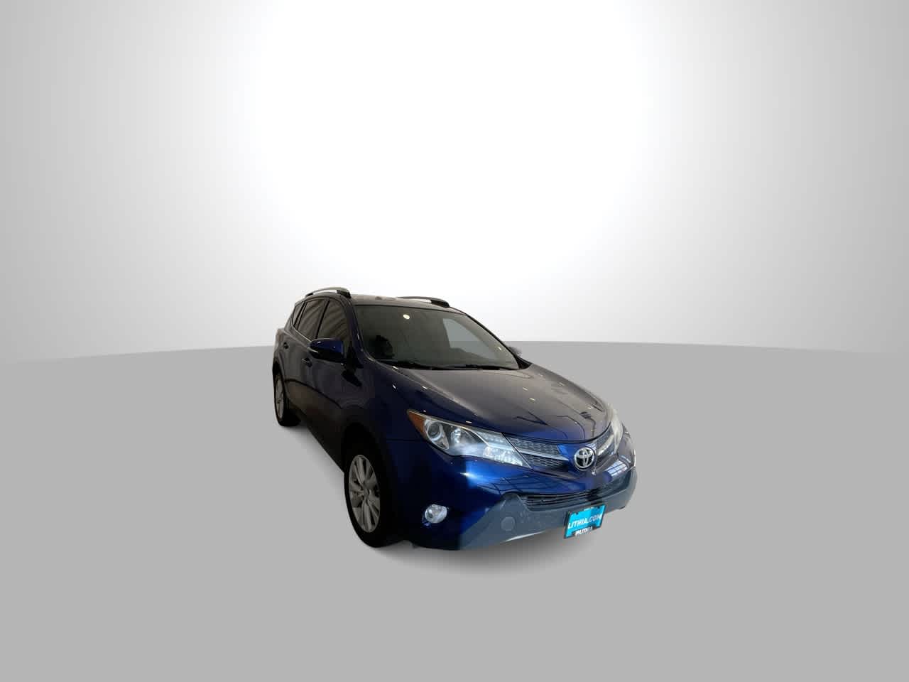 Thumbnail: 2015 Toyota RAV4 - 2