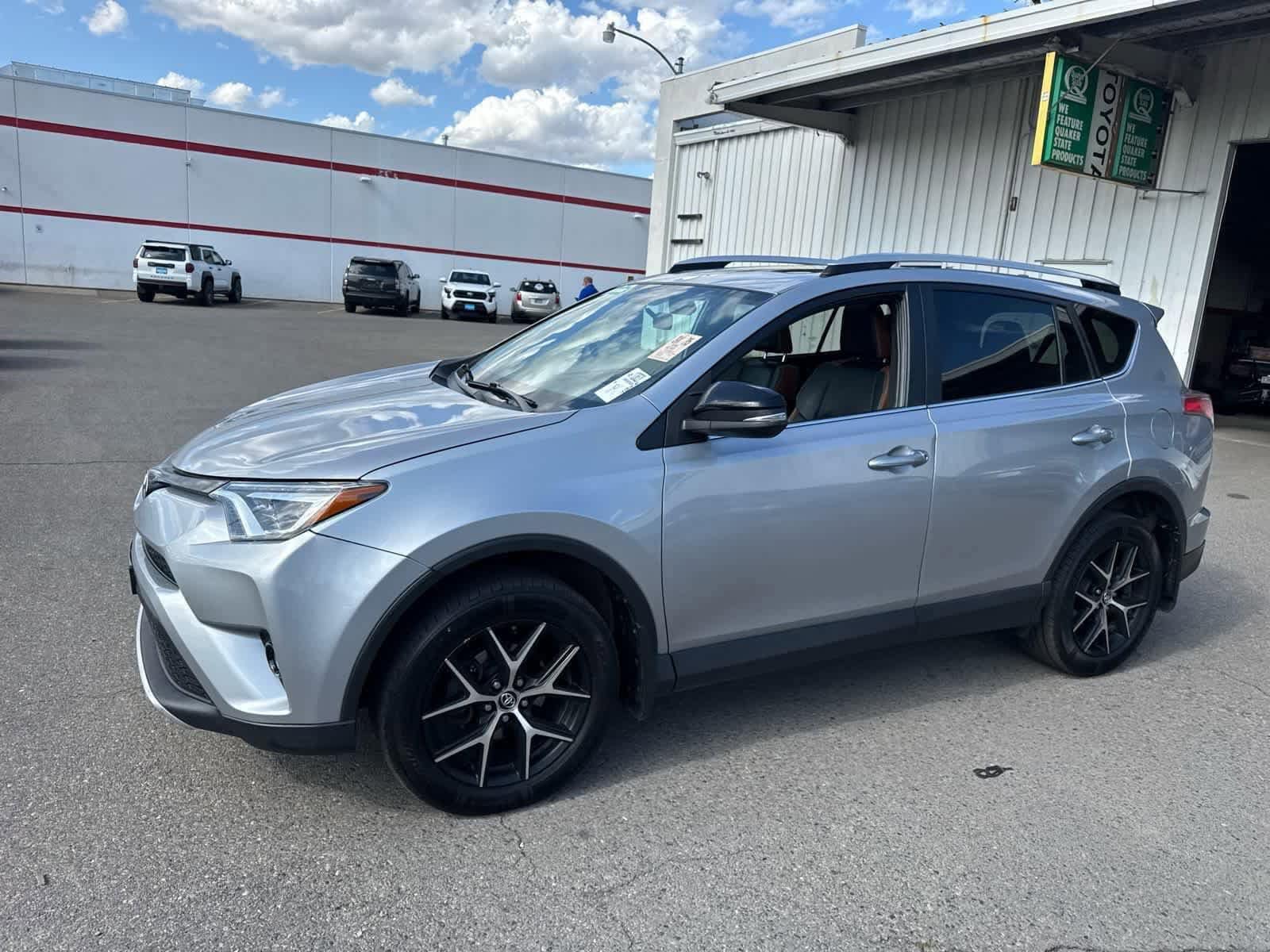 Thumbnail: 2016 Toyota RAV4 - 1