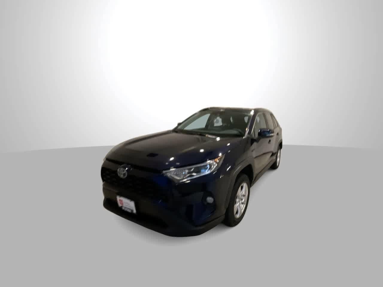 Thumbnail: 2020 Toyota RAV4 - 4