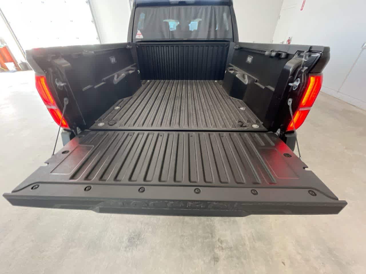 2026 Toyota Tacoma SR5 - Photo 23