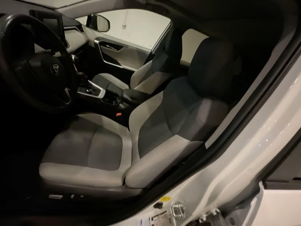 Thumbnail: 2021 Toyota RAV4 - 11