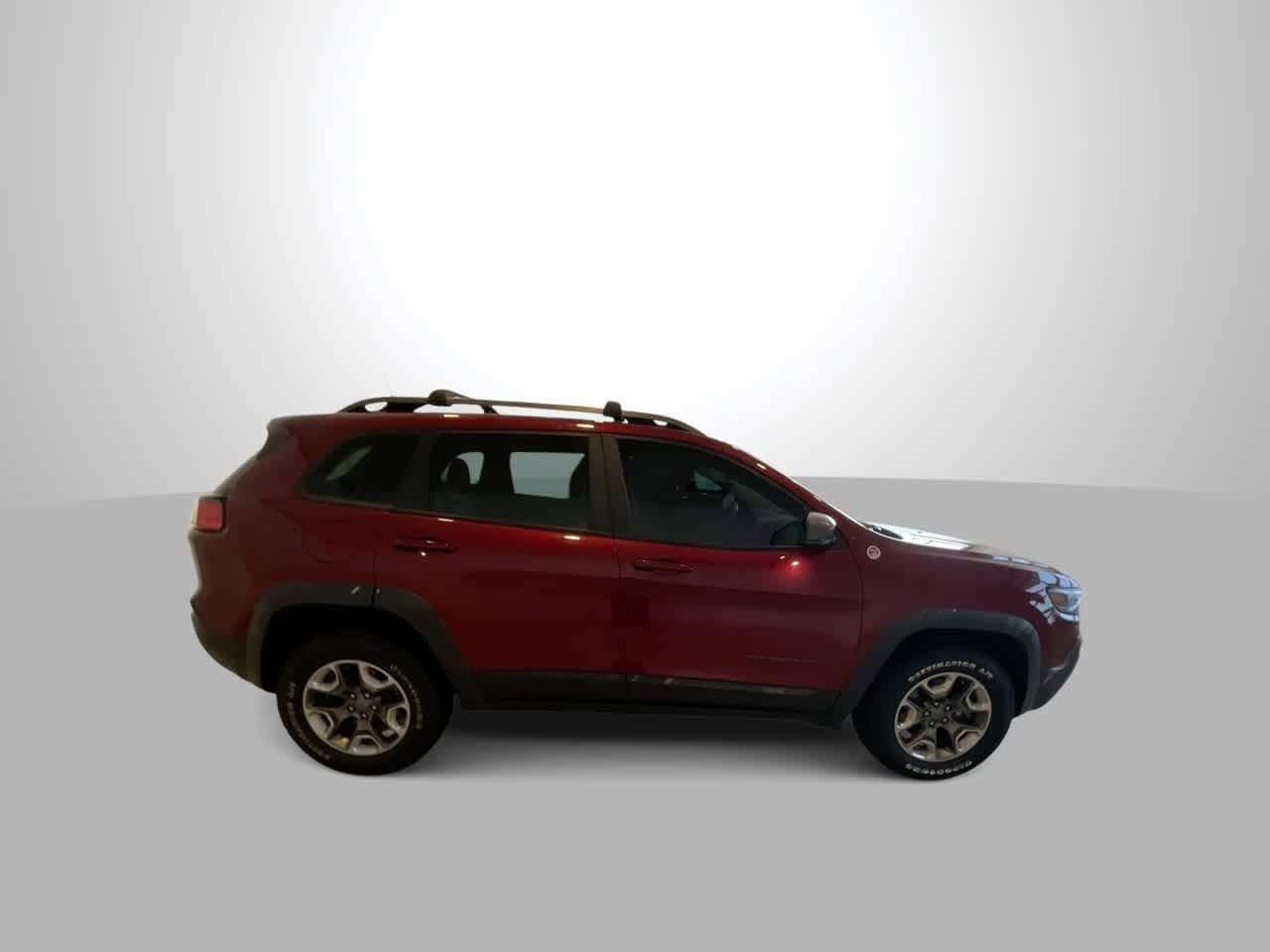 Thumbnail: 2019 Jeep Cherokee - 9