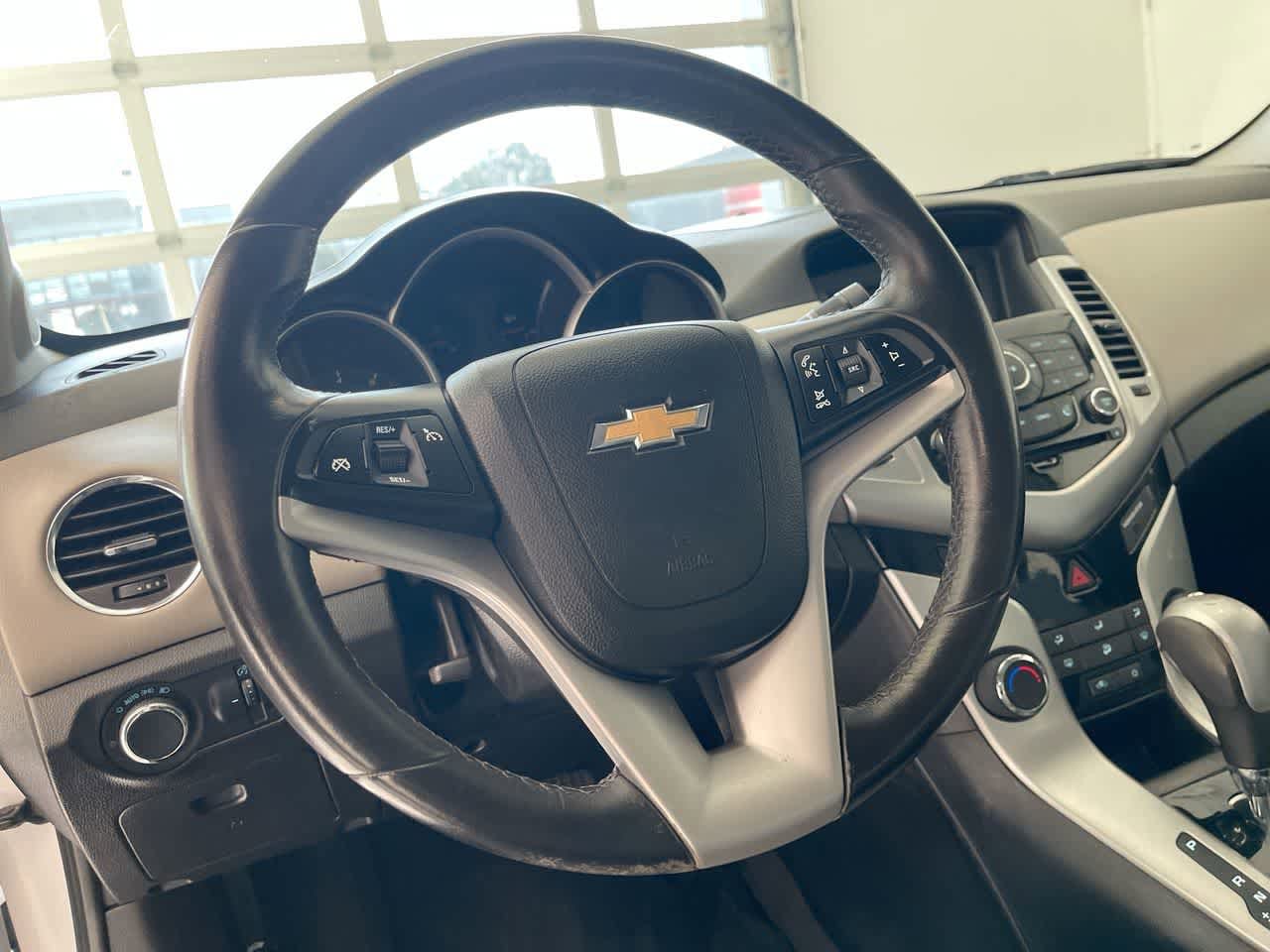 Thumbnail: 2014 Chevrolet Cruze - 14