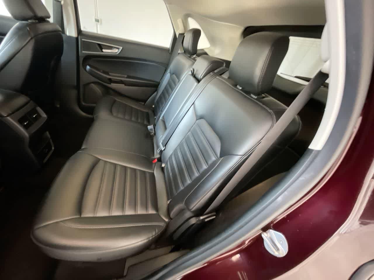 Thumbnail: 2022 Ford Edge - 21