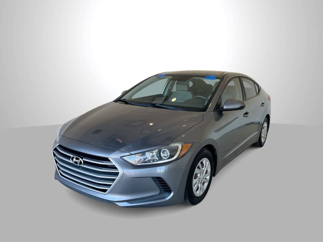 2018 Hyundai Elantra SE's photo