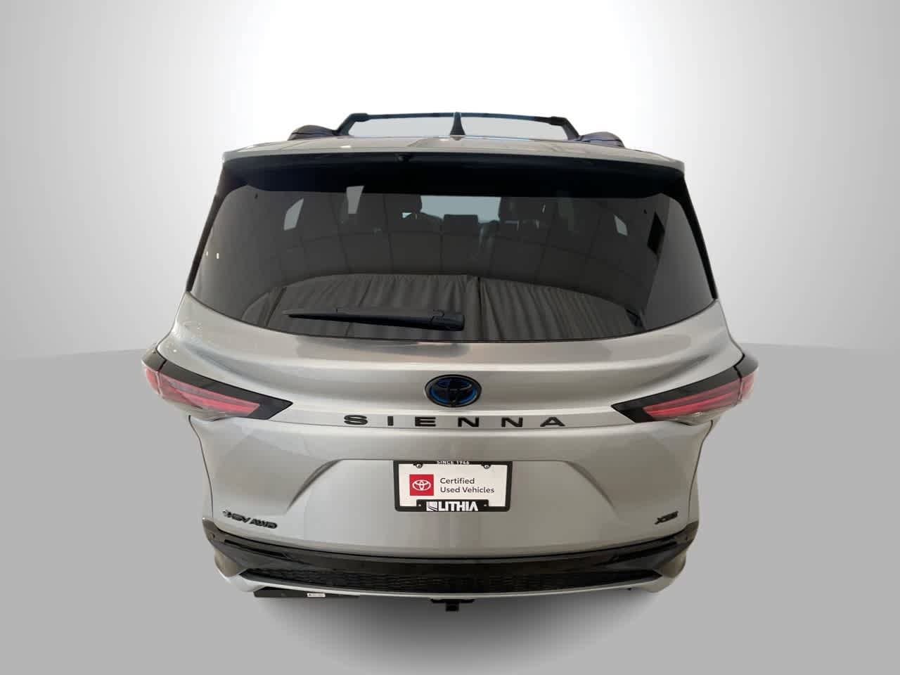 Thumbnail: 2025 Toyota Sienna - 7