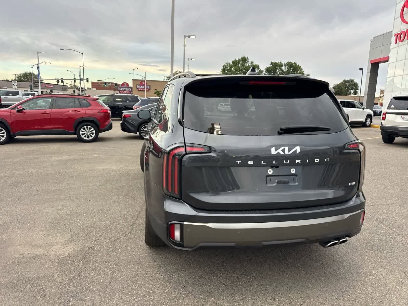 Thumbnail: 2023 Kia Telluride - 26