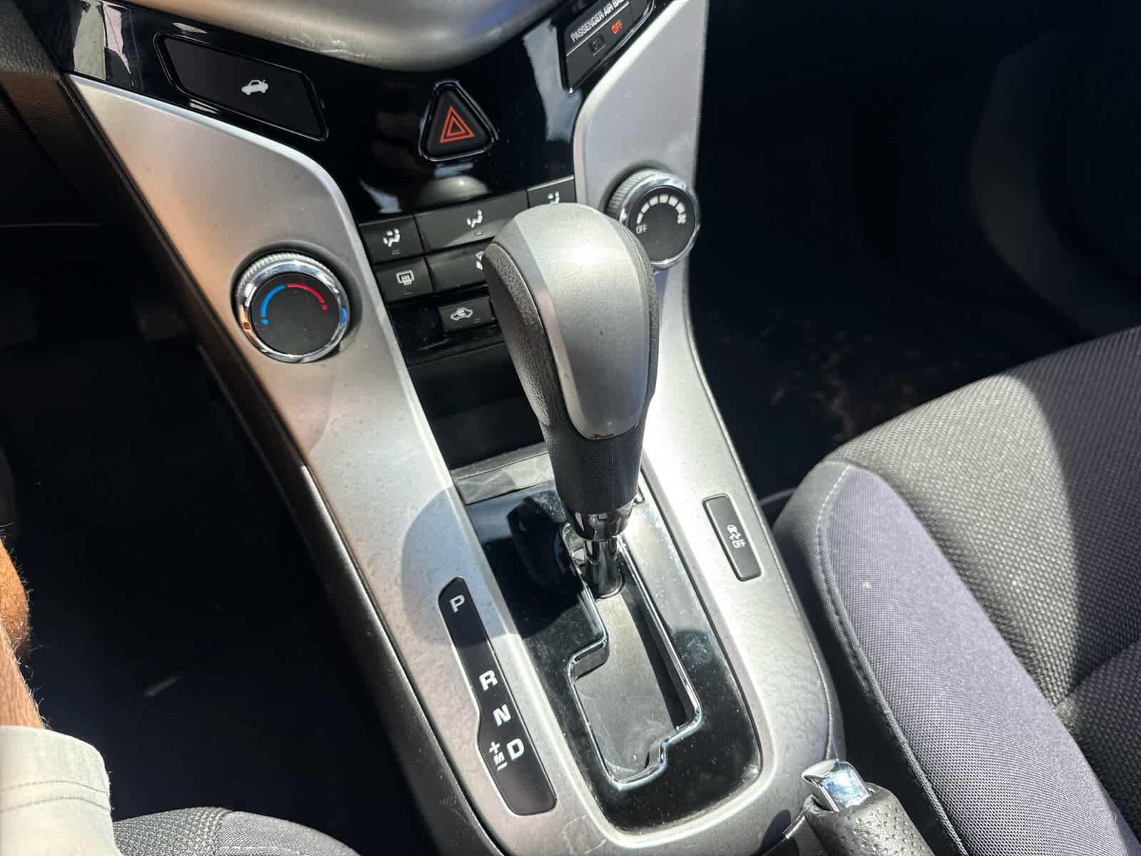 Thumbnail: 2015 Chevrolet Cruze - 26