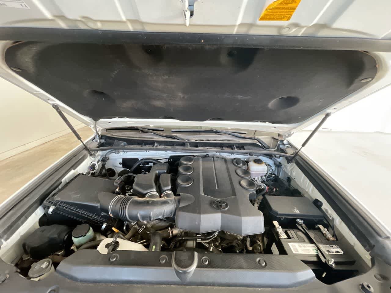 Thumbnail: 2016 Toyota 4Runner - 26