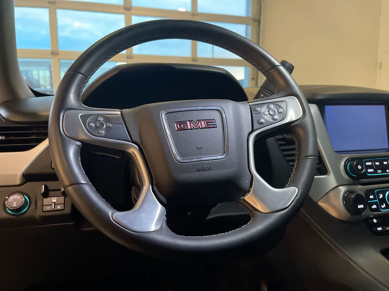 Thumbnail: 2017 GMC Yukon - 14