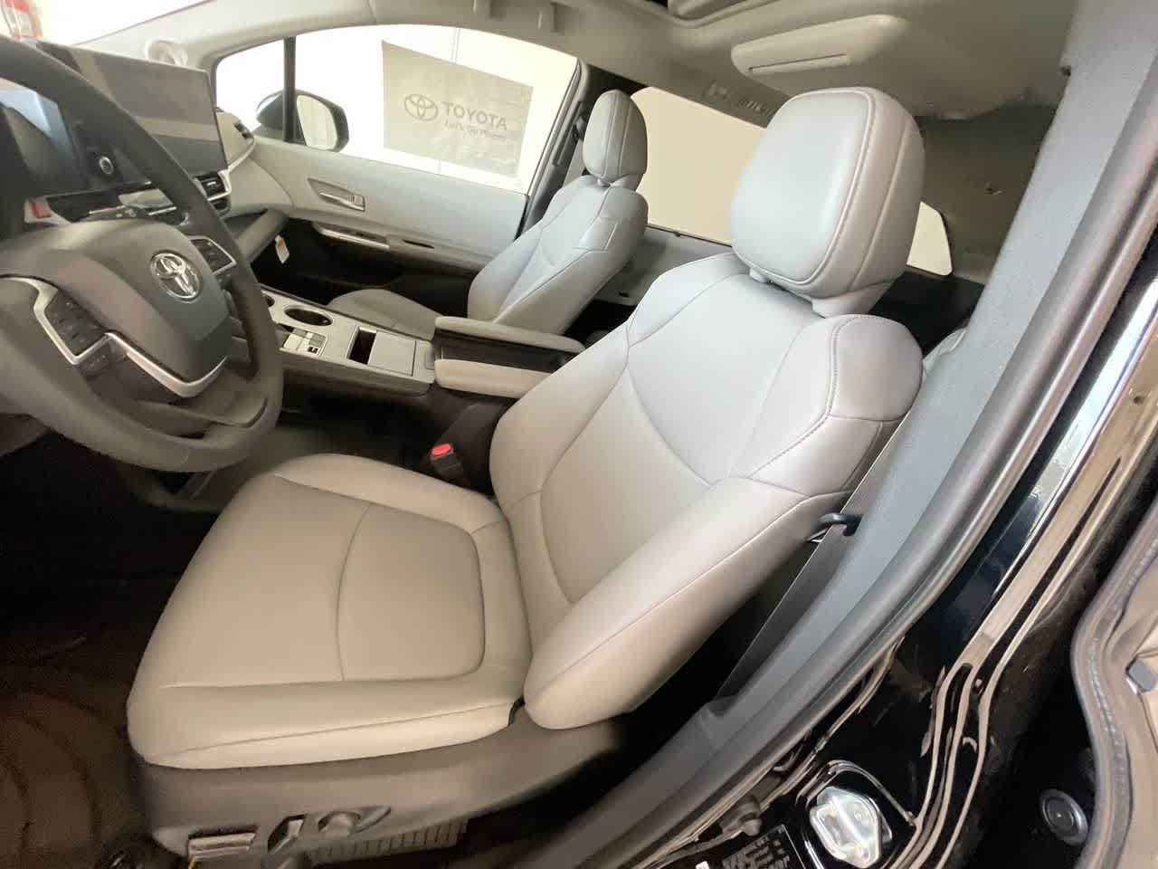 Thumbnail: 2025 Toyota Sienna - 11