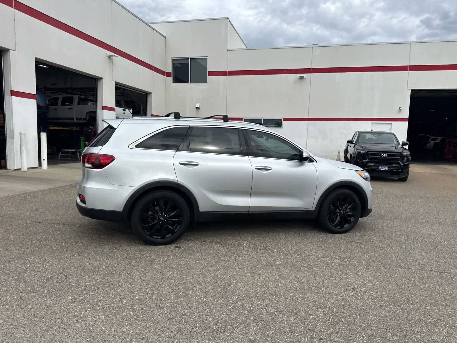 Thumbnail: 2020 Kia Sorento - 12