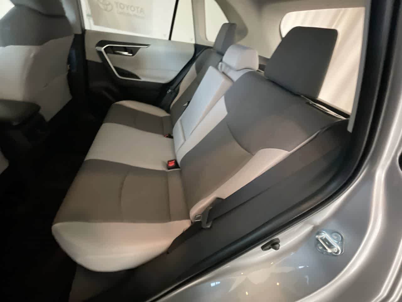 Thumbnail: 2025 Toyota RAV4 - 23