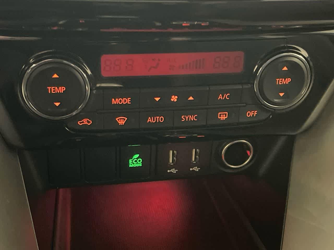 Thumbnail: 2024 Mitsubishi Eclipse Cross - 19