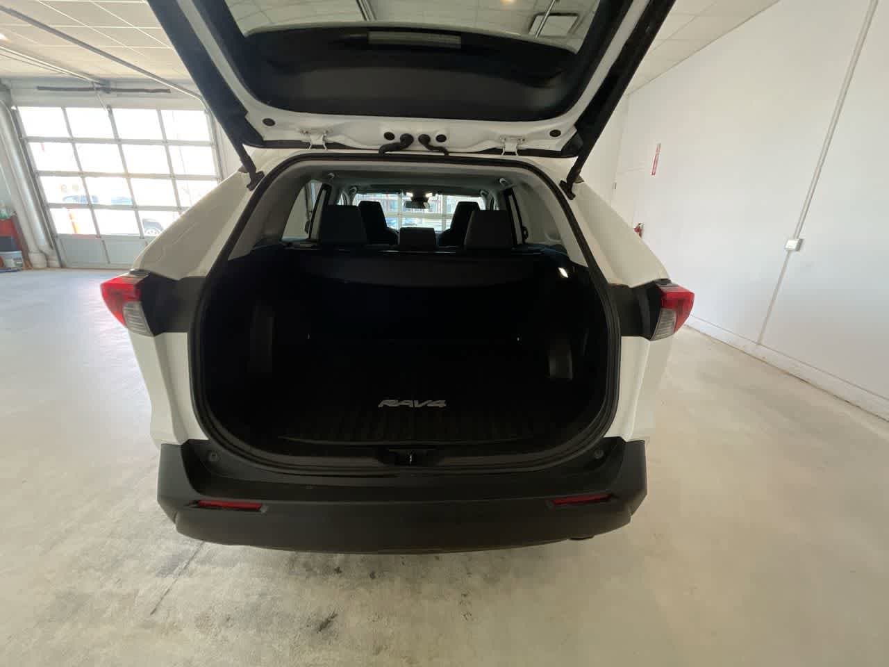 Thumbnail: 2024 Toyota RAV4 - 24