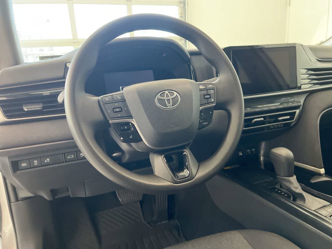 Thumbnail: 2025 Toyota Camry - 14