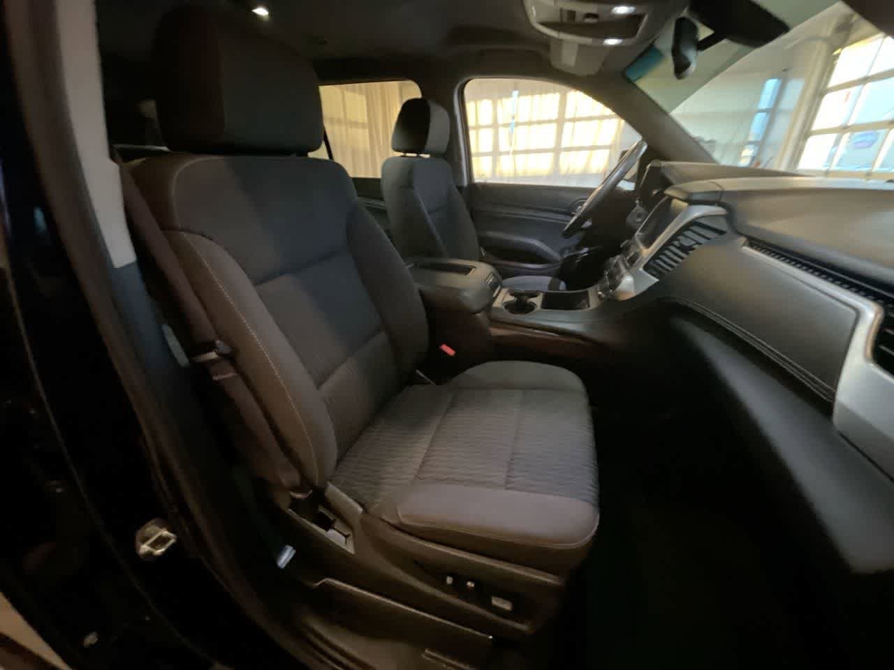 Thumbnail: 2017 GMC Yukon - 25