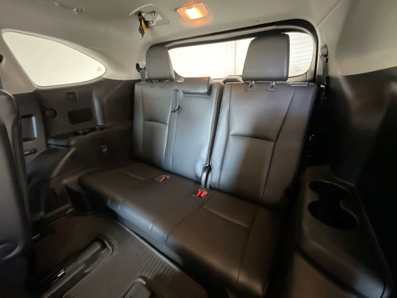Thumbnail: 2021 Toyota Highlander - 24