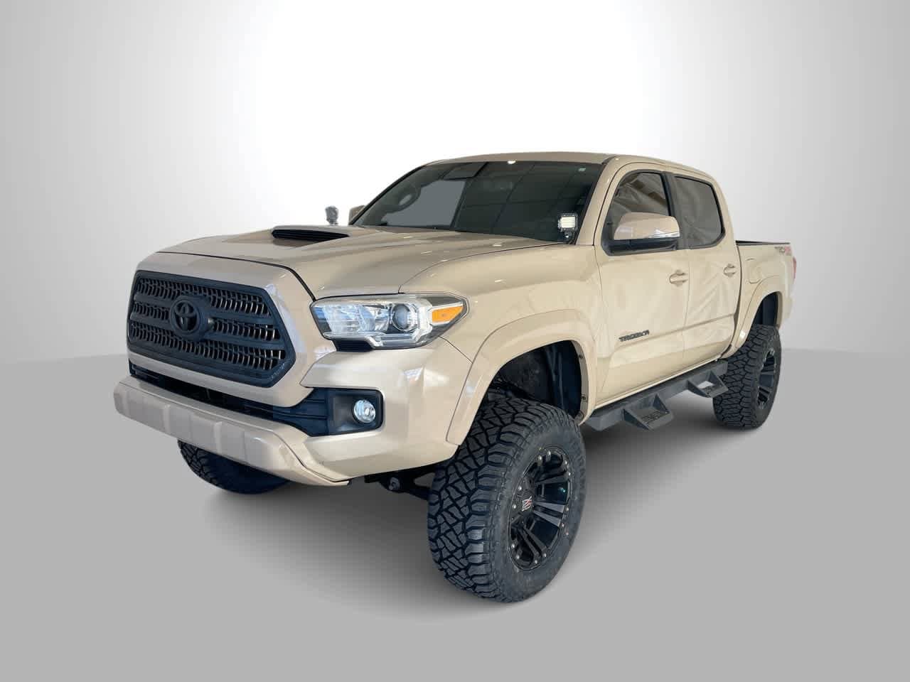 Thumbnail: 2017 Toyota Tacoma - 1