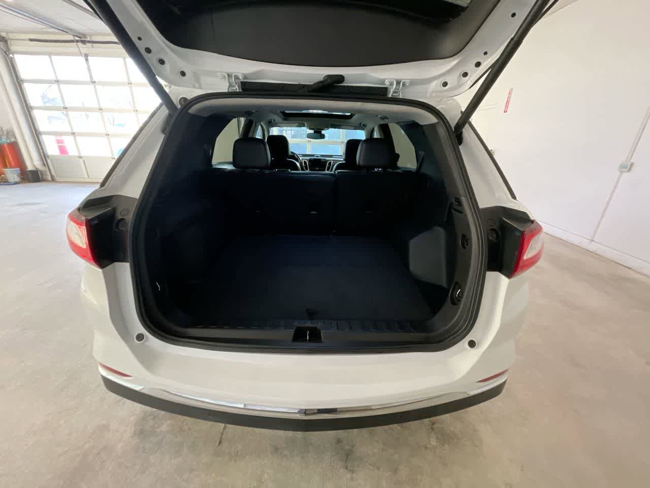 Thumbnail: 2021 Chevrolet Equinox - 24