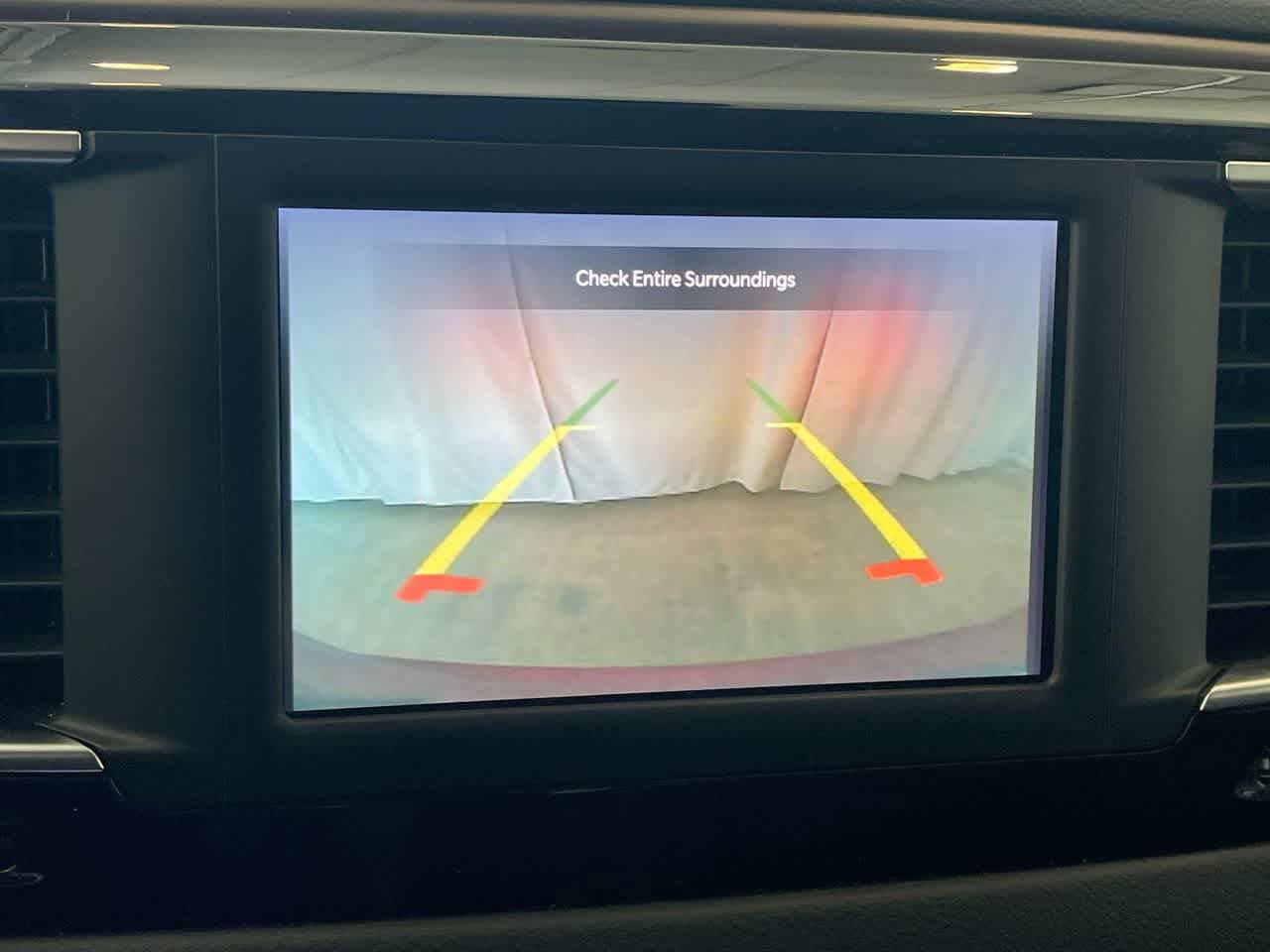 Thumbnail: 2023 Chrysler Voyager - 17